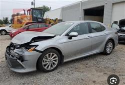 تۆیۆتا کامری